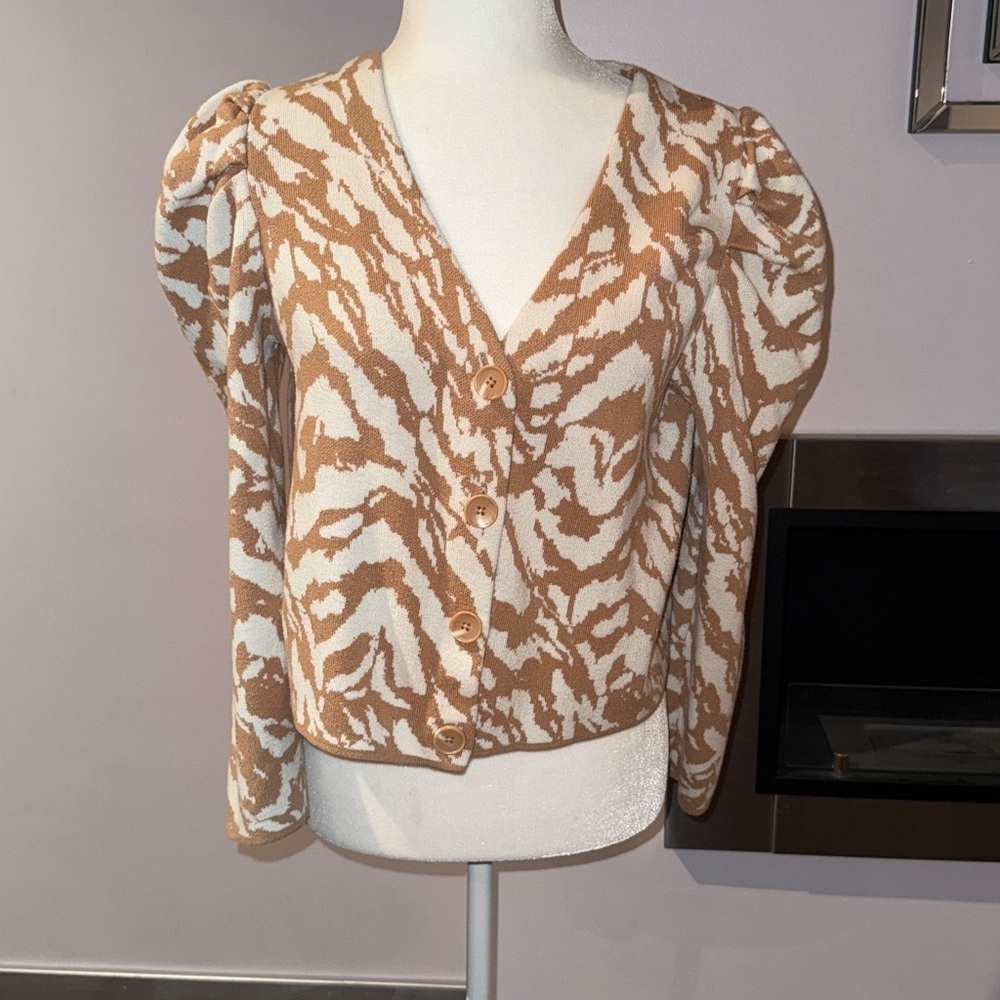 Nine West Beige and White cardigan Sweater size L